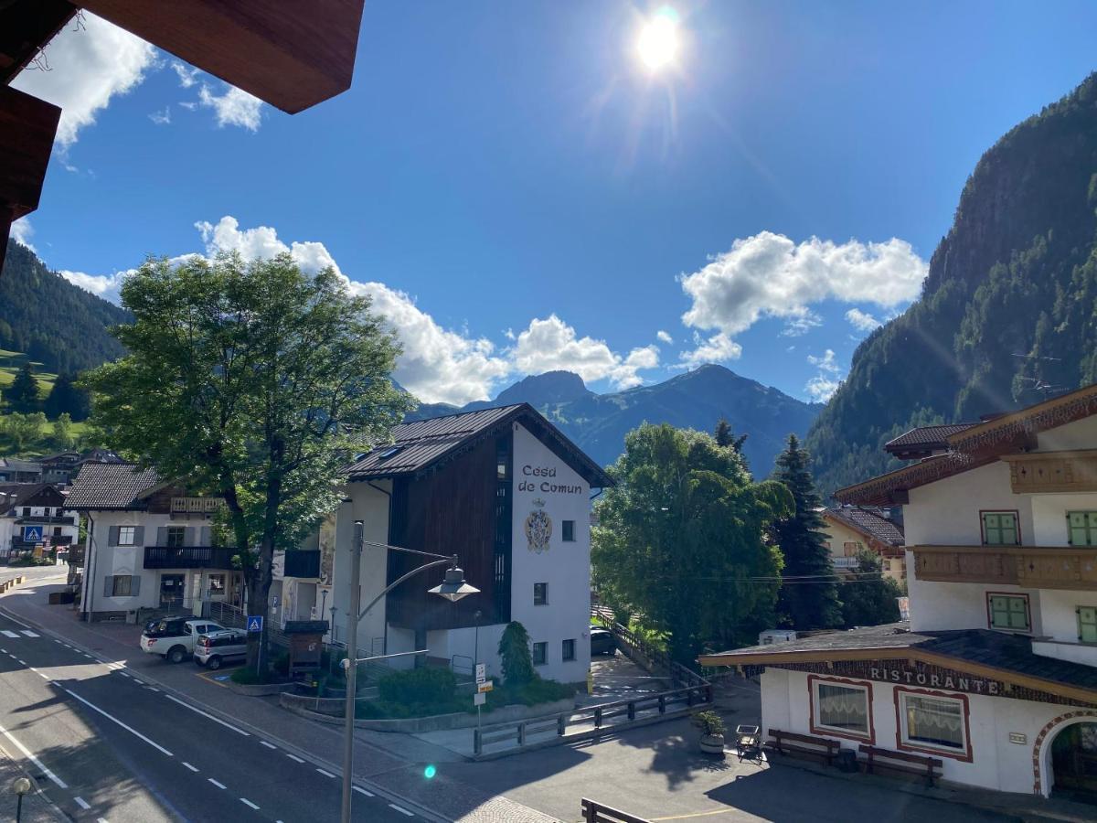 Calore Di Una Casa Di Montagna Campitello di Fassa Exteriér fotografie