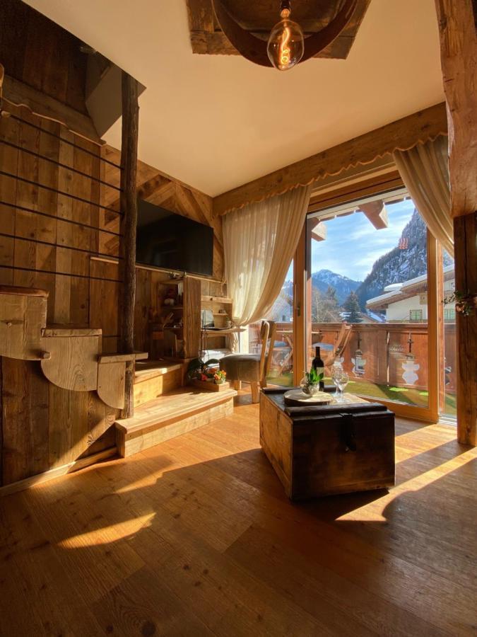 Calore Di Una Casa Di Montagna Campitello di Fassa Exteriér fotografie